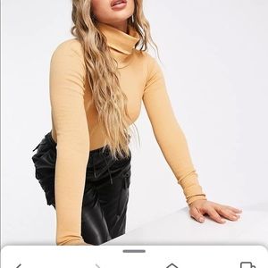 THREADBARE NWT Gold Stone long sleeves, roll neck bodysuit. Sz 10